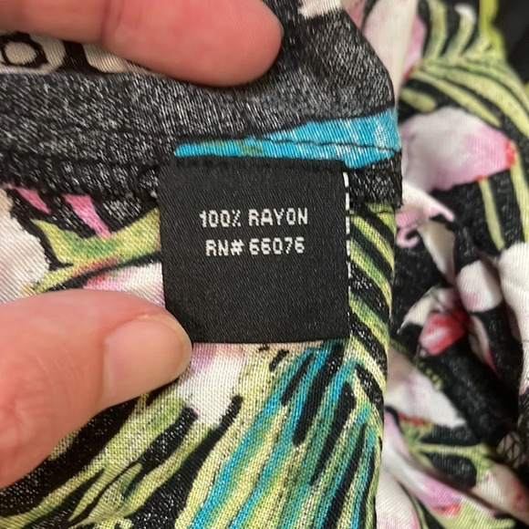 RAVIYA Floral-Print Swim Cover-Up Dress size Medium NWT - Picture 9 of 11